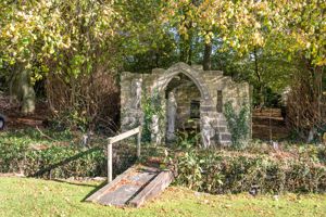 Photo 30- click for photo gallery